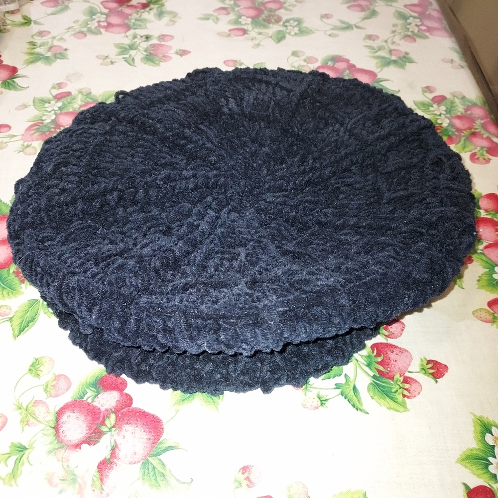 Knitted hat - Picture 2 of 3